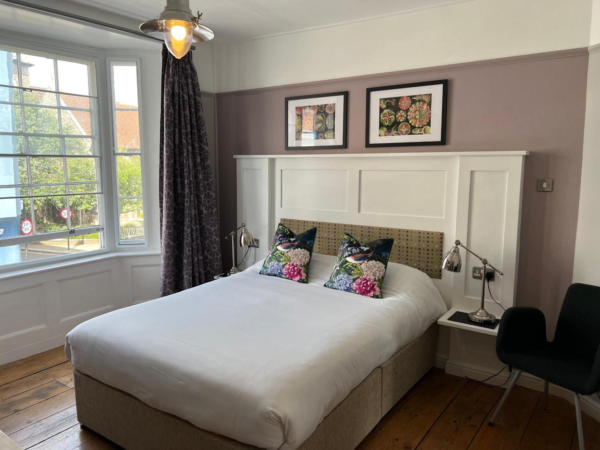 몰든 White Horse B&B 외부 사진