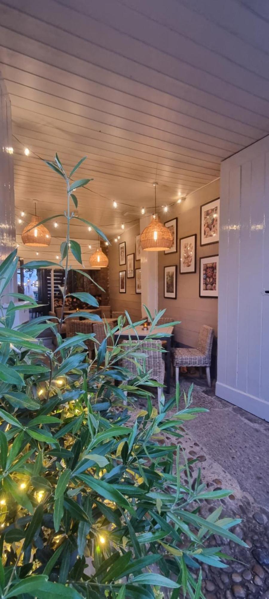 몰든 White Horse B&B 외부 사진