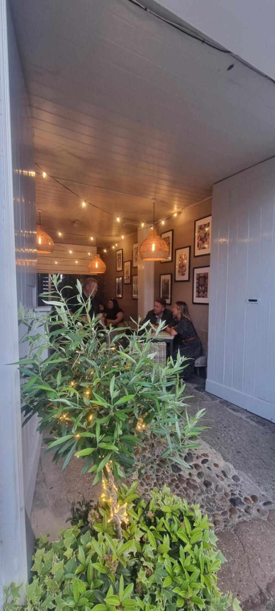 몰든 White Horse B&B 외부 사진