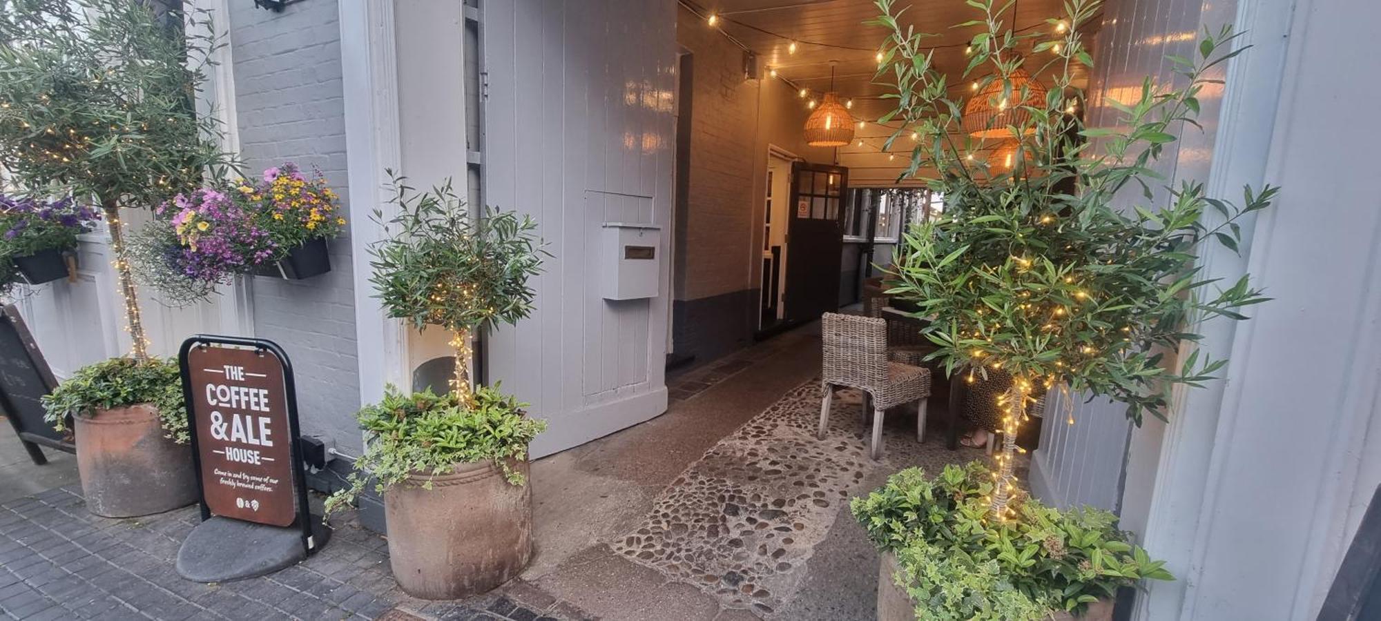 몰든 White Horse B&B 외부 사진